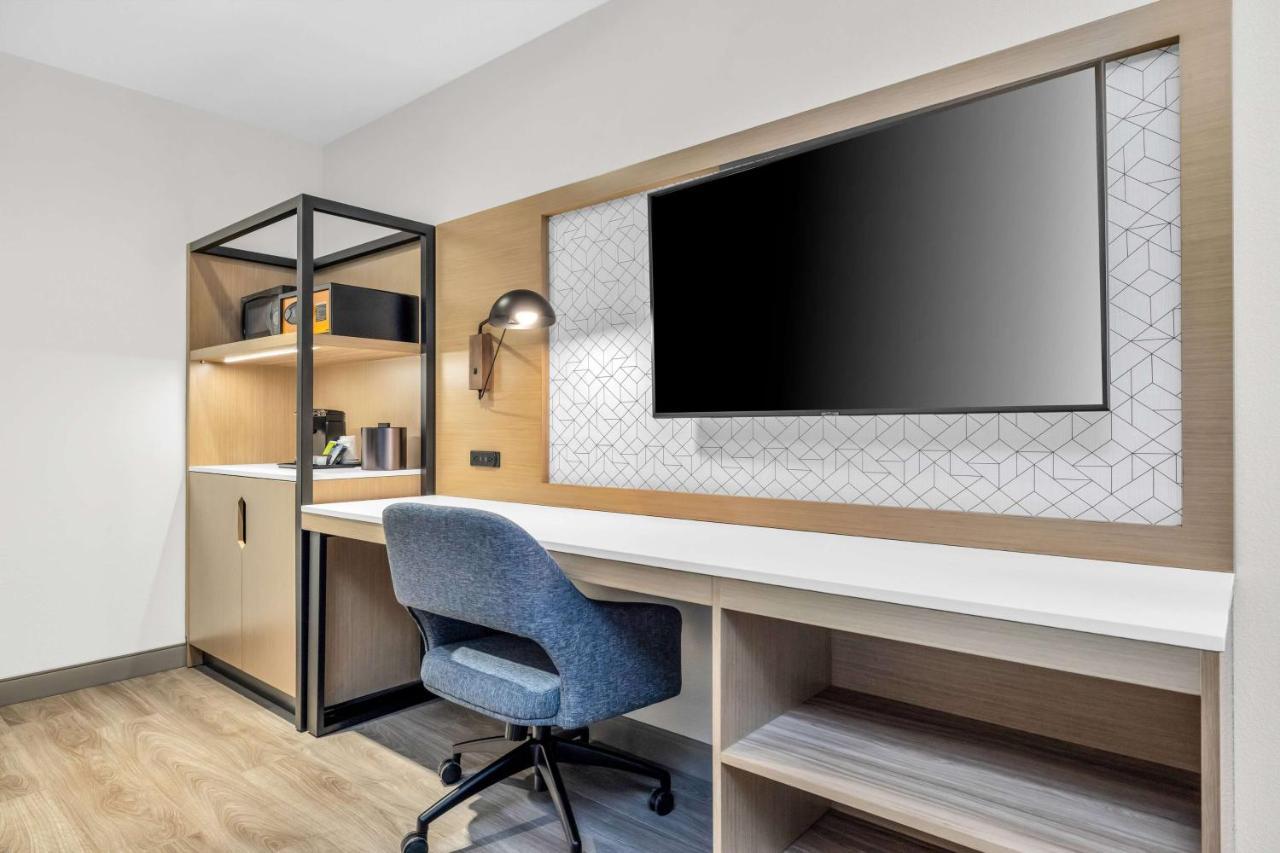 La Quinta Inn & Suites By Wyndham San Jose Airport-Downtown Extérieur photo