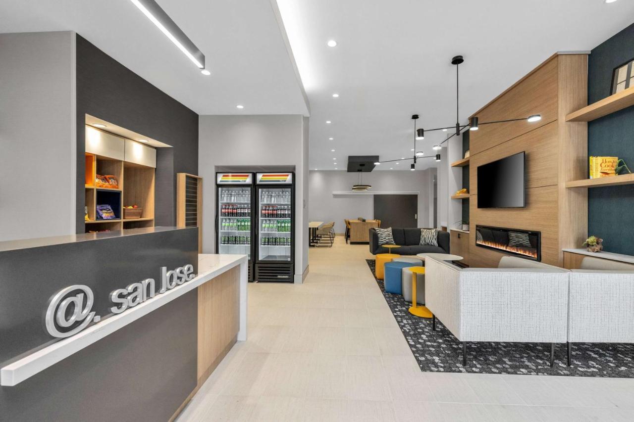 La Quinta Inn & Suites By Wyndham San Jose Airport-Downtown Extérieur photo