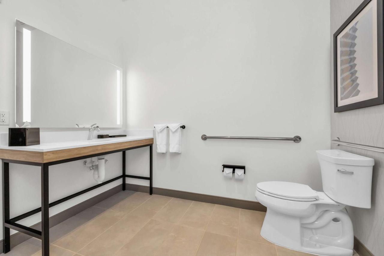 La Quinta Inn & Suites By Wyndham San Jose Airport-Downtown Extérieur photo