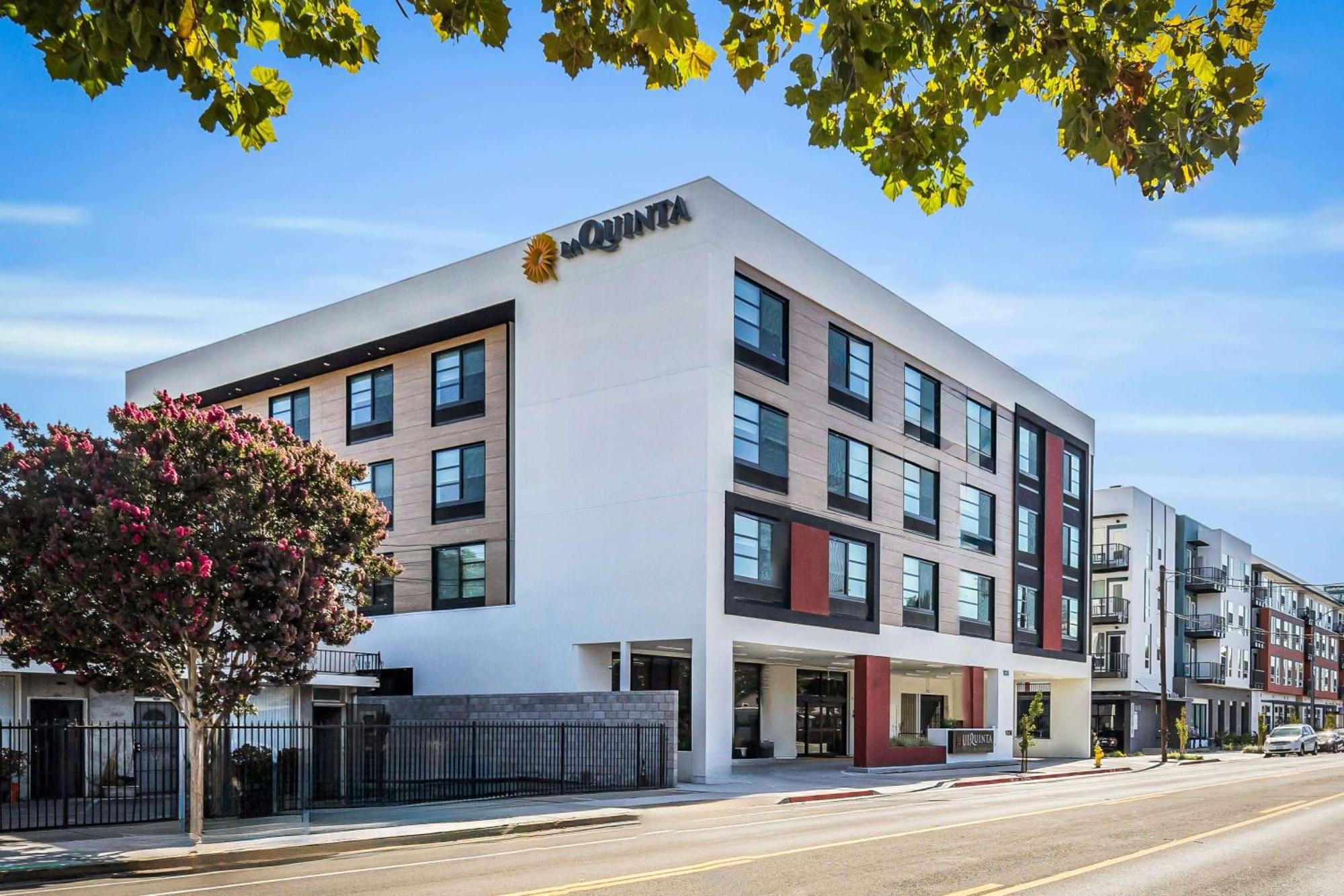 La Quinta Inn & Suites By Wyndham San Jose Airport-Downtown Extérieur photo