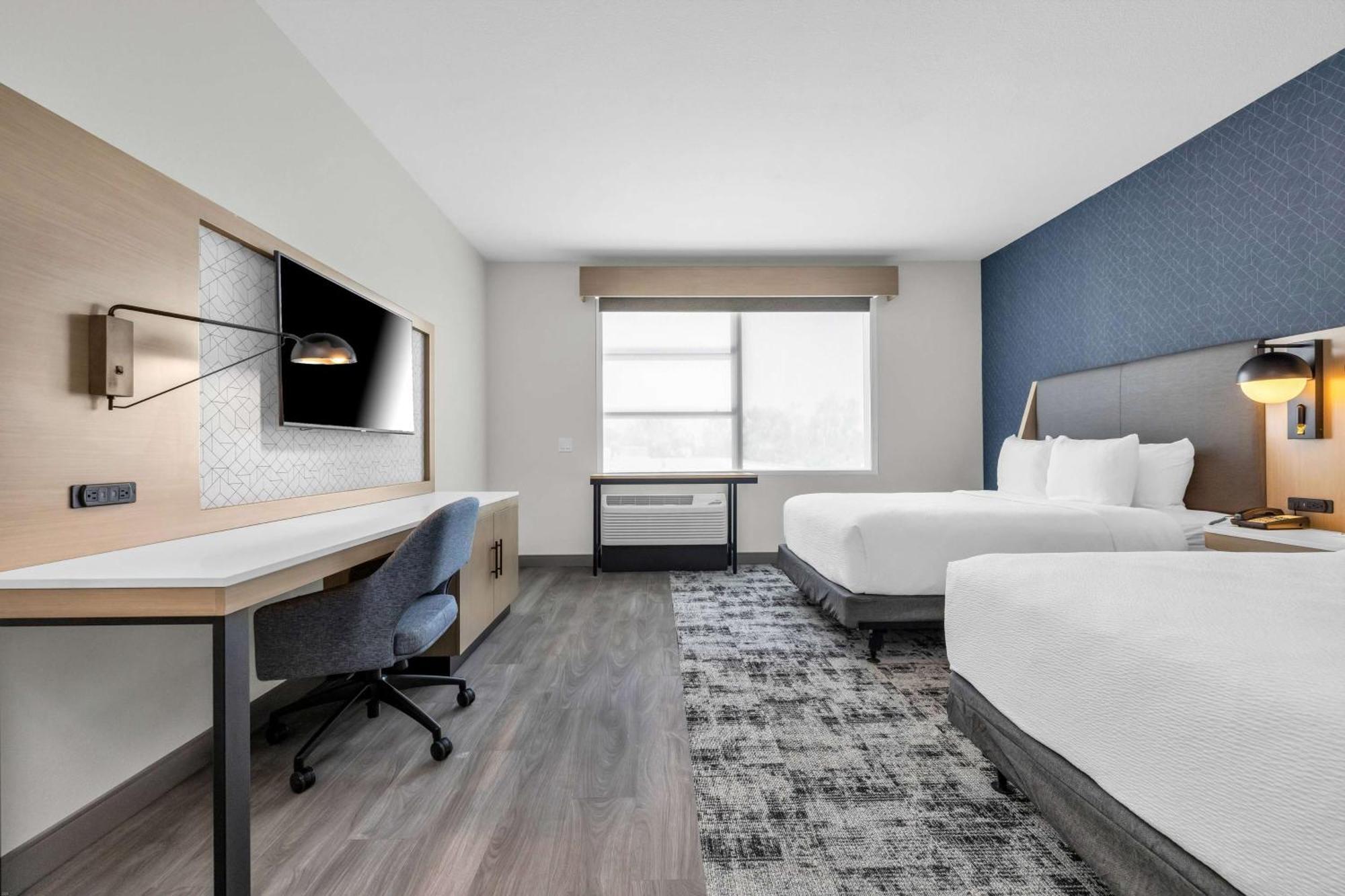 La Quinta Inn & Suites By Wyndham San Jose Airport-Downtown Extérieur photo